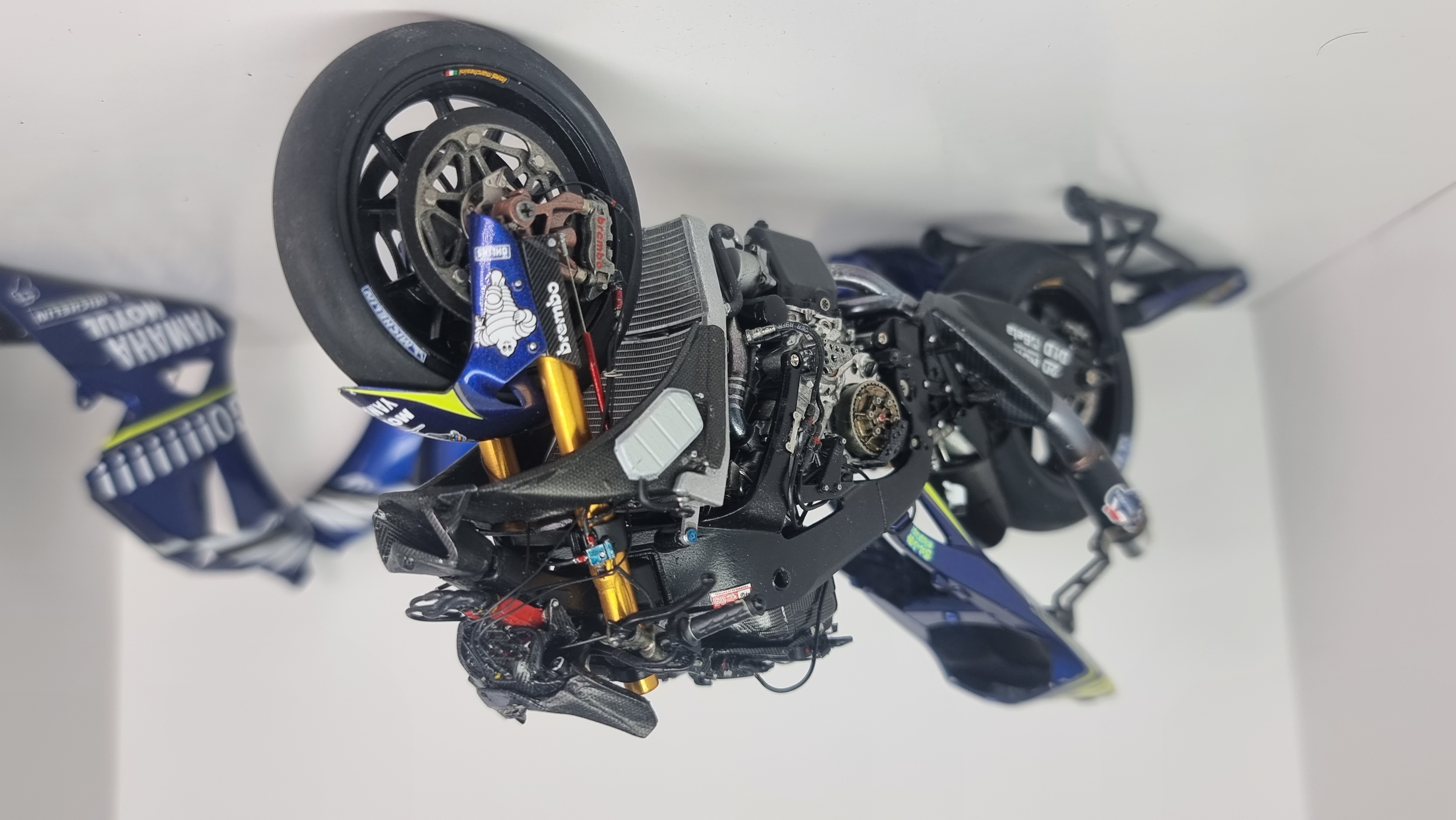 1/12 '04 Tamiya Rossi YZR-M1 with Top Studio detail sets'